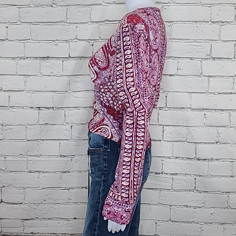 Free People Wild & Free Long Sleeve VNeck Cropped Paisley Print Blouse Red/White